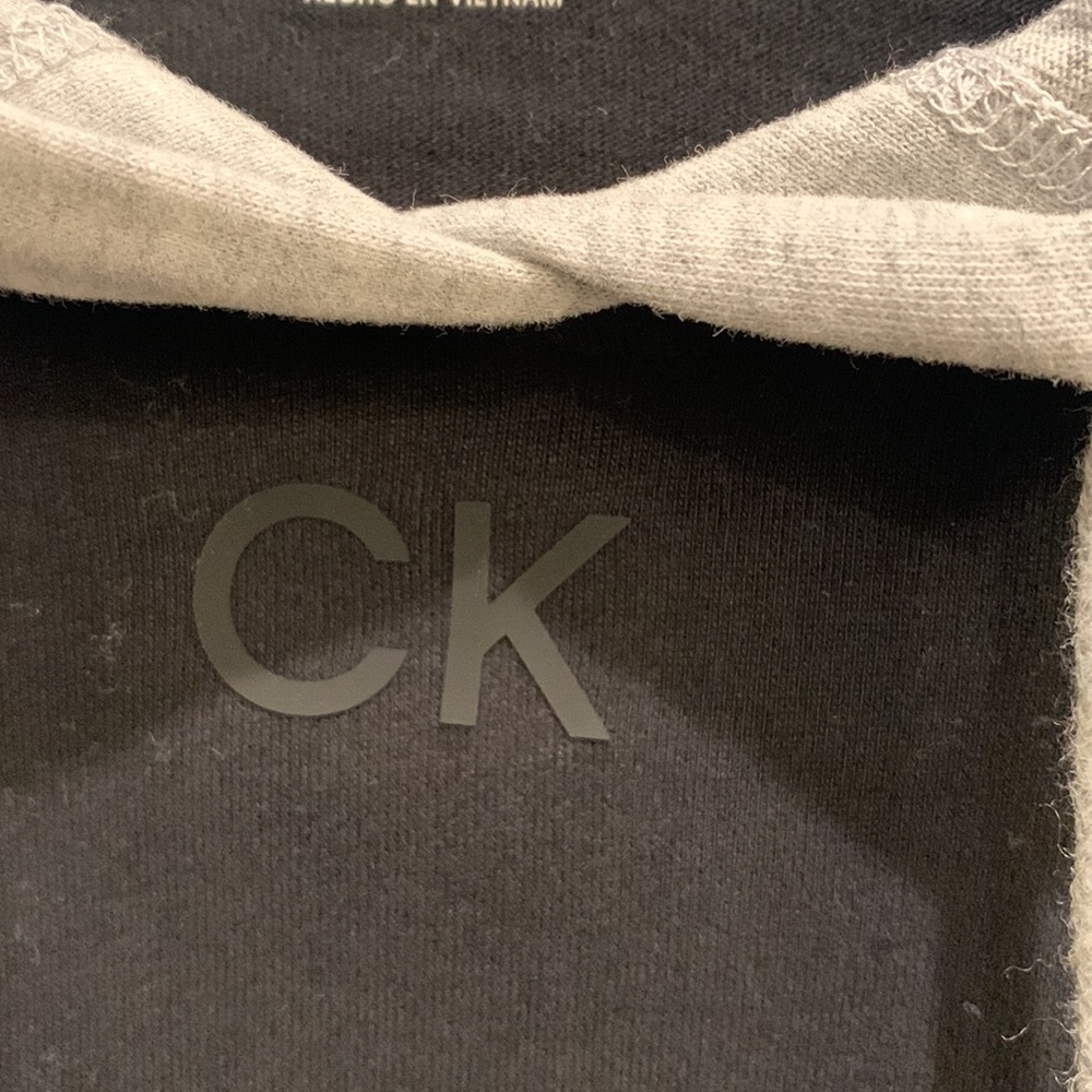 Calvin Klein Performance Cropped Sweatshirt NWT - Picture 2 of 5